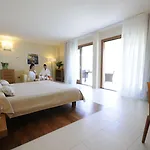 - Del Faro Ξενοδοχείο 4*
