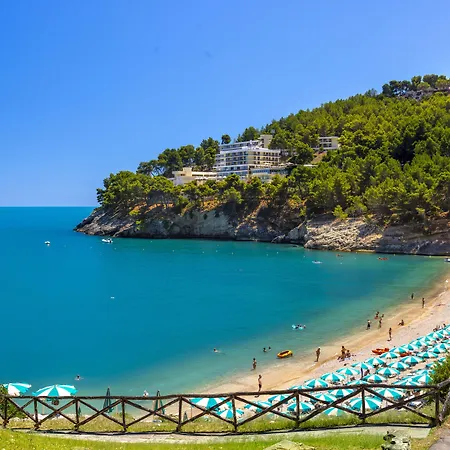 - Del Faro Szálloda 4*