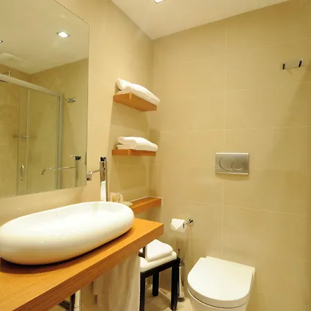 - Del Faro Hotel